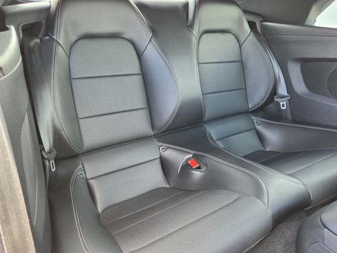 Used 2020 Ford Mustang Premium RWD image 21