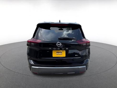 Used 2026 Nissan Rogue SL FWD image 12