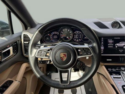 Used 2020 Porsche Cayenne AWD/4WD image 10