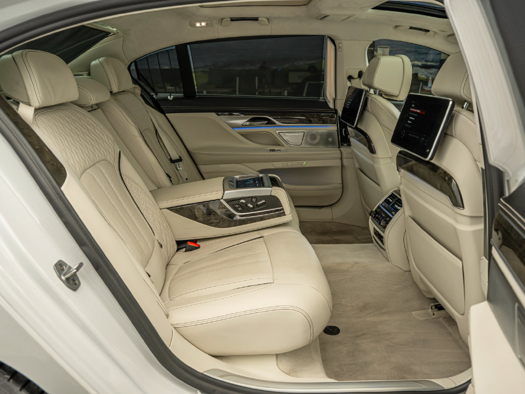 Used 2019 BMW M760i xDrive w/ Luxury Rear Seating Package AWD/4WD image 52