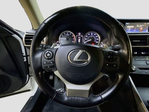 Used 2016 Lexus IS 200t RWD image 11