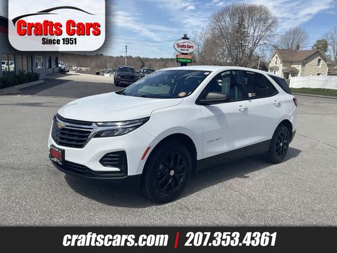 Used 2022 Chevrolet Equinox LS AWD/4WD image 1