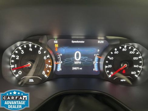 Used 2023 Jeep Compass Limited AWD/4WD image 2