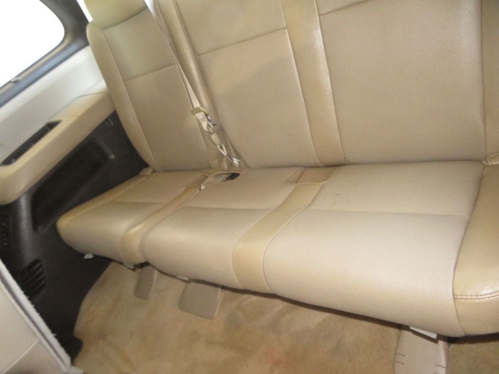 Used 2011 Toyota Sequoia Platinum AWD/4WD image 27