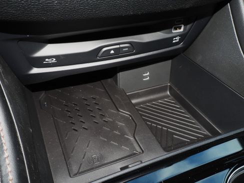 New 2026 Chrysler Pacifica Pinnacle image 31