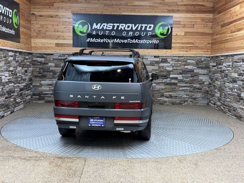 Used 2025 Hyundai Santa Fe Limited image 7