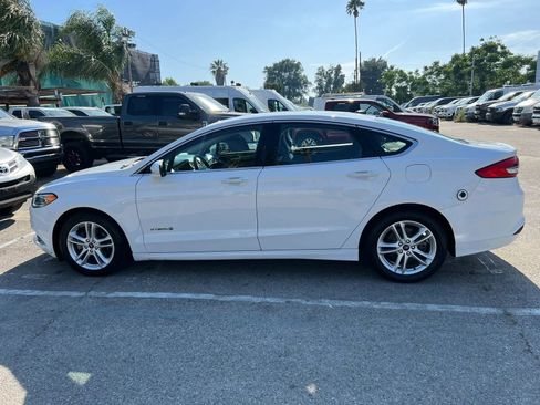 Used 2018 Ford Fusion SE w/ Equipment Group 602A FWD image 8