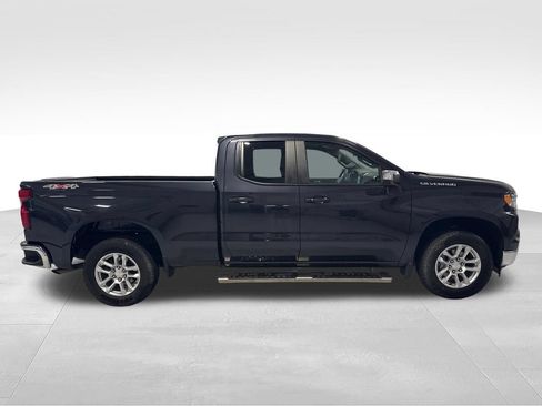 Used 2024 Chevrolet Silverado 1500 LT AWD/4WD image 50