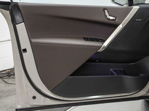 Used 2026 BMW iX xDrive45 image 21