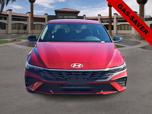 Certified 2025 Hyundai Elantra Sport FWD image 3