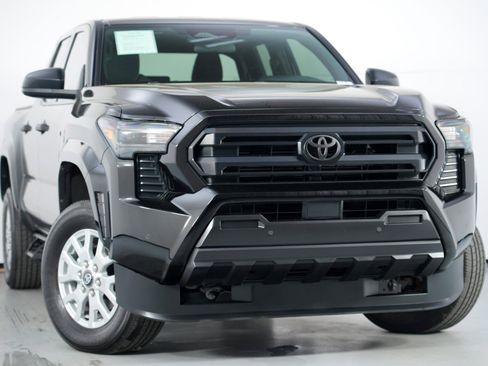Used 2024 Toyota Tacoma SR w/ SR Upgrade Package image 4