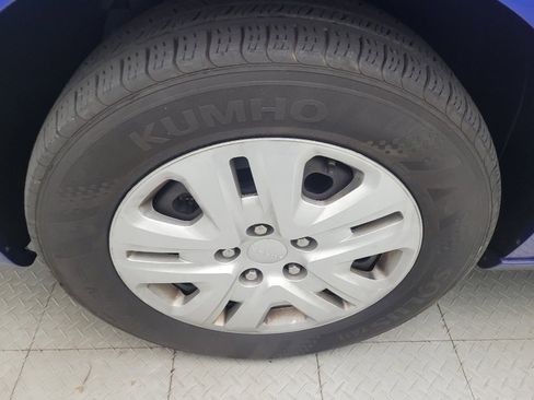Used 2019 Dodge Grand Caravan SE FWD image 31