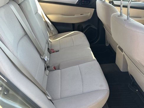 Used 2019 Subaru Outback 2.5i image 17