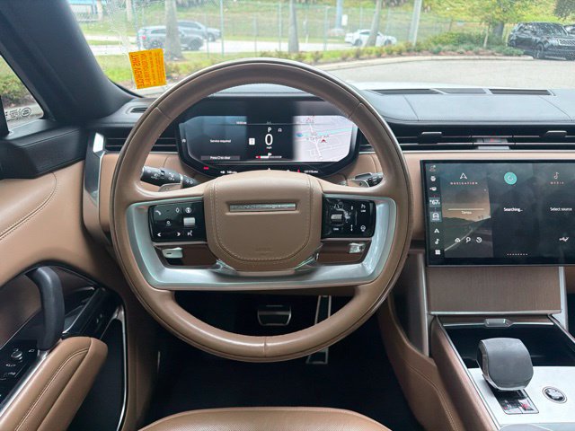 Used 2024 Land Rover Range Rover SE AWD/4WD image 8