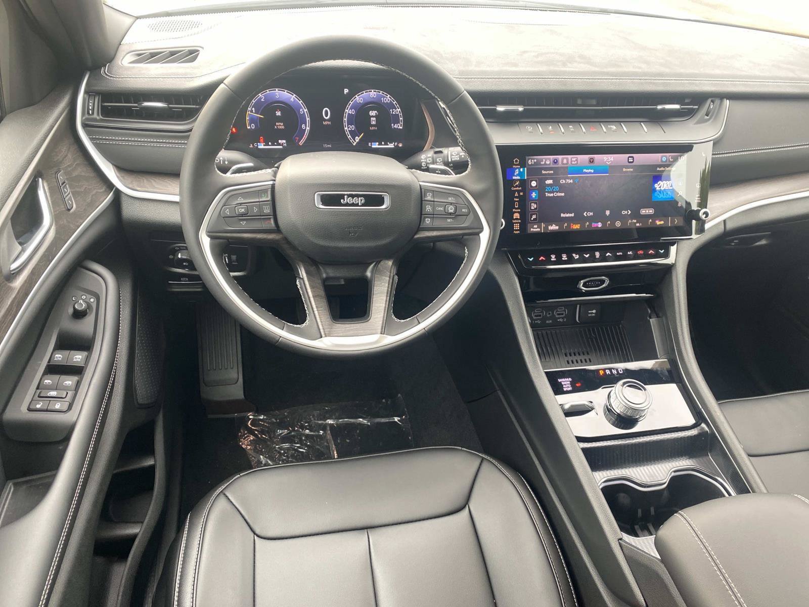 New 2027 Jeep Grand Cherokee Limited AWD/4WD image 11