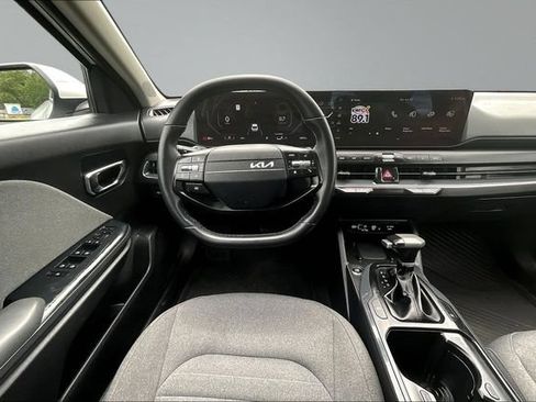 Certified 2025 Kia K4 EX FWD image 8