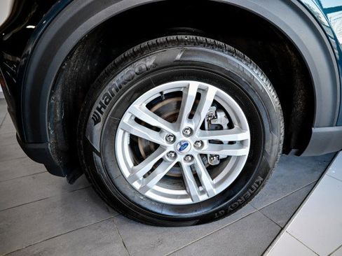 Used 2023 Ford Explorer XLT w/ Equipment Group 202A image 44