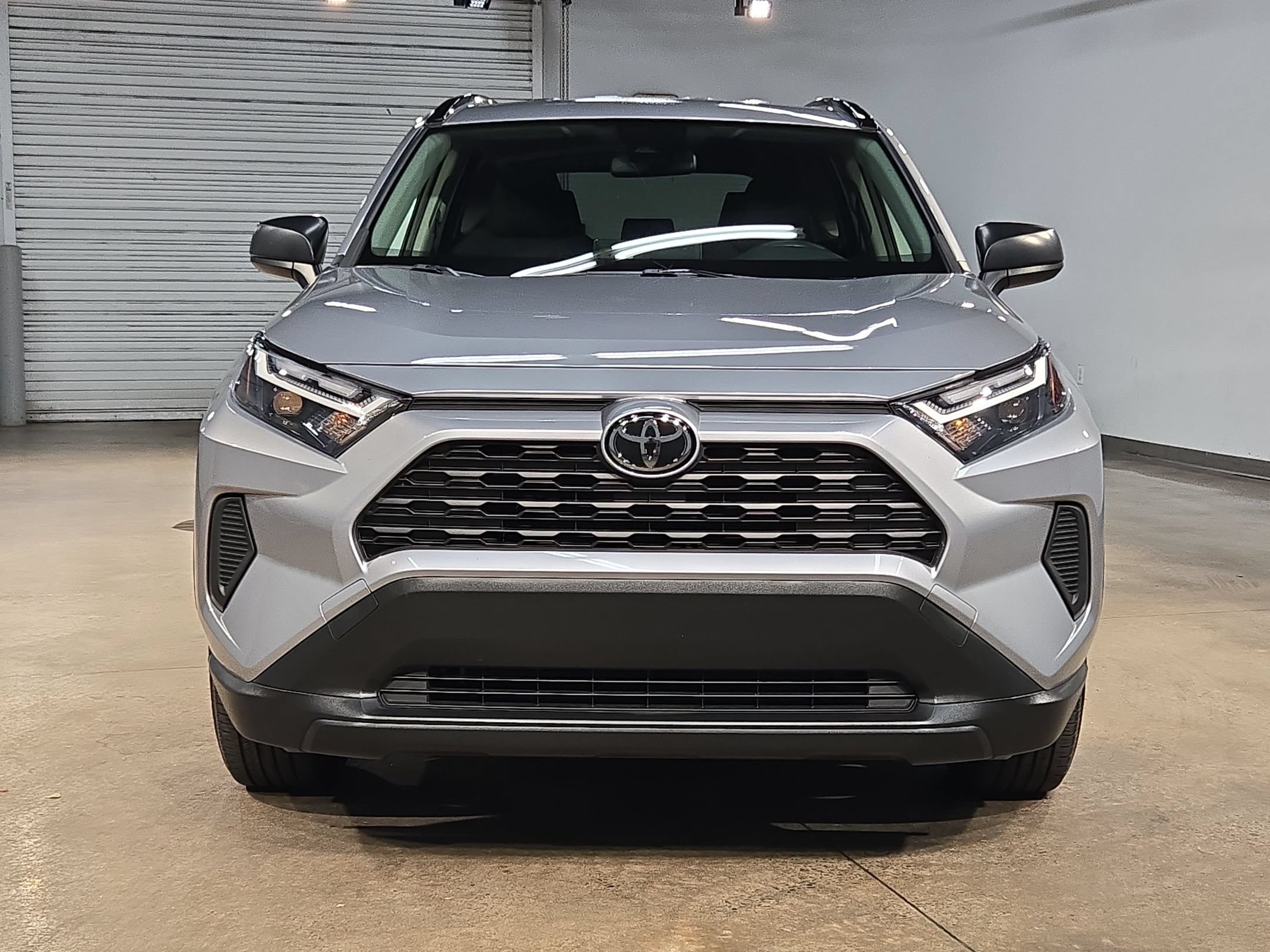 Certified 2025 Toyota RAV4 LE AWD/4WD image 2