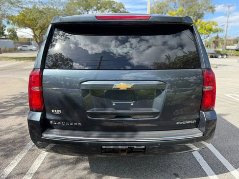 Used 2019 Chevrolet Suburban Premier RWD image 6