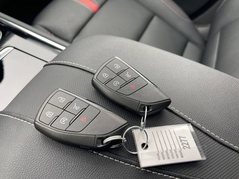 Certified 2025 Chevrolet Traverse RS w/ LPO, Floor Liner Package image 30