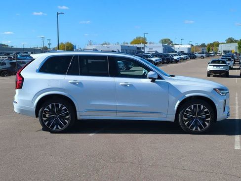 Used 2026 Volvo XC90 B6 Plus w/ Protection Package Premier AWD/4WD image 7