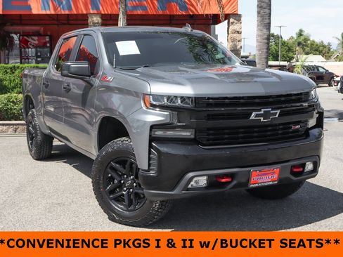 Used 2020 Chevrolet Silverado 1500 LT Trail Boss image 2