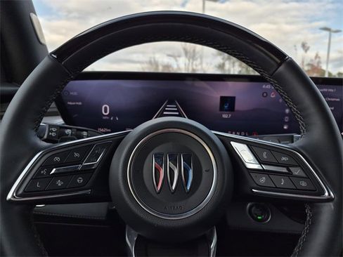 Used 2025 Buick Enclave Avenir w/ Super Cruise Package image 14