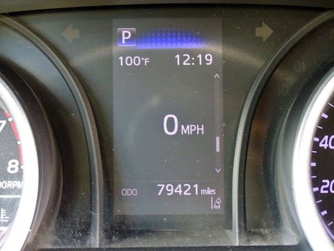 Used 2021 Toyota Camry LE FWD image 38