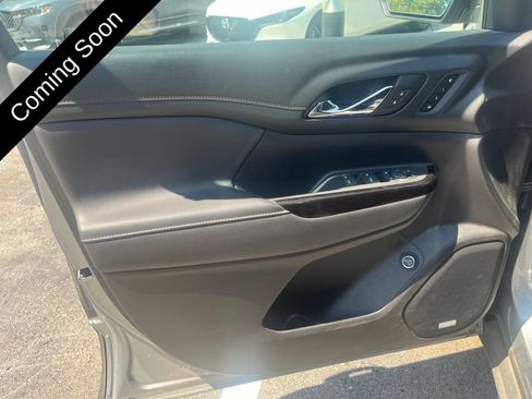 Used 2023 GMC Acadia AT4 w/ Technology Package AWD/4WD image 10