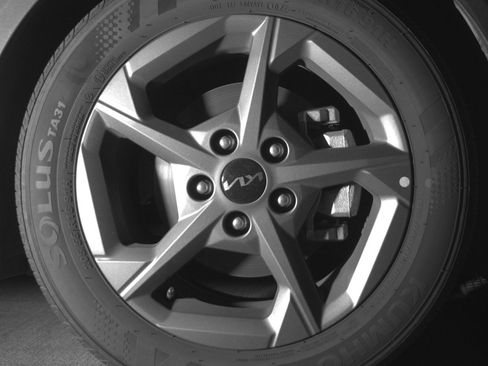 Used 2025 Kia K4 LXS image 13