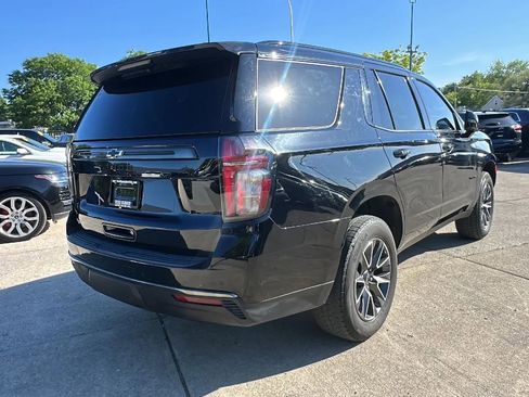 Used 2022 Chevrolet Tahoe Z71 w/ Luxury Package AWD/4WD image 5