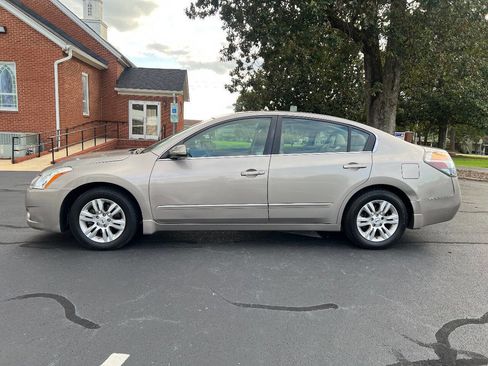 Used 2011 Nissan Altima 2.5 SL w/ 2.5SL Pkg image 8