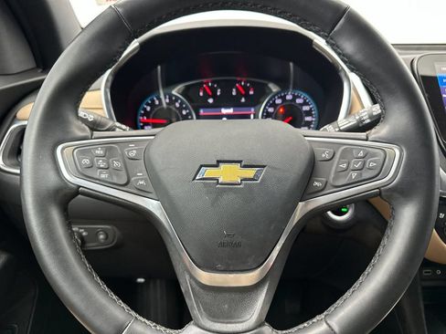 Used 2023 Chevrolet Equinox Premier AWD/4WD image 22