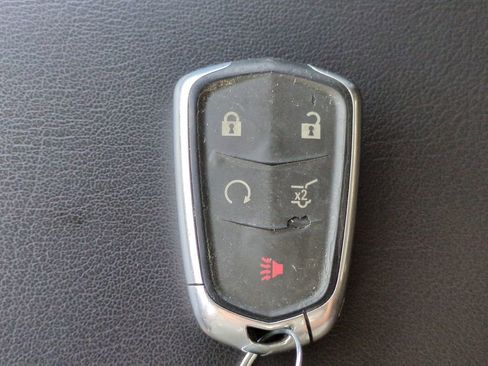 Used 2018 Cadillac XT5 Luxury w/ Driver Awareness Package image 30