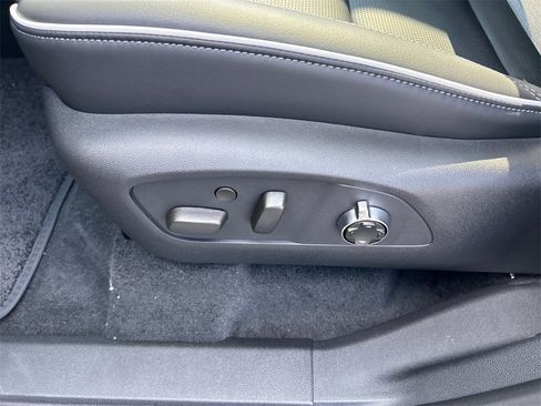 New 2026 Buick Enclave Avenir image 16