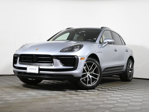 Used 2024 Porsche Macan AWD/4WD image 1