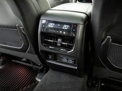 Used 2023 Jeep Grand Cherokee Summit w/ Luxury Tech Group V AWD/4WD image 21