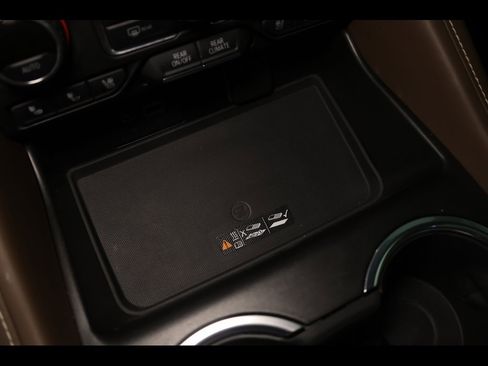 Used 2021 Chevrolet Tahoe High Country w/ Premium Package image 31