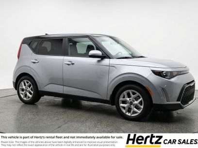 Used 2025 Kia Soul LX w/ LX Technology Package