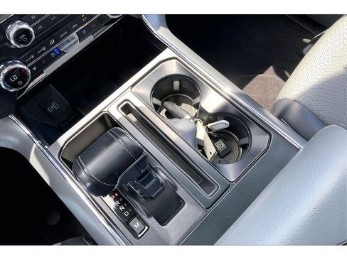 Used 2021 Ford F150 Lariat w/ Equipment Group 502A High AWD/4WD image 19