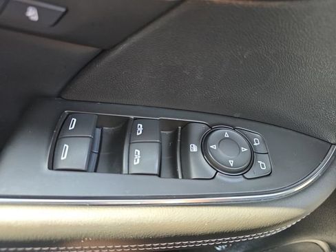 Used 2023 Buick Envision Essence w/ Sport Touring Package FWD image 30