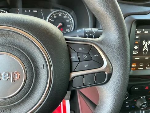 Used 2022 Jeep Renegade Sport image 28