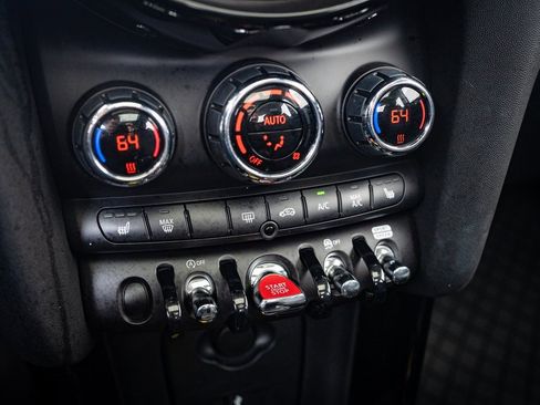 Used 2024 MINI Cooper S w/ Signature Upholstery Package image 22