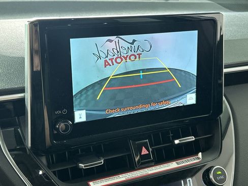 Used 2023 Toyota Corolla Cross XLE w/ Convenience Package FWD image 19