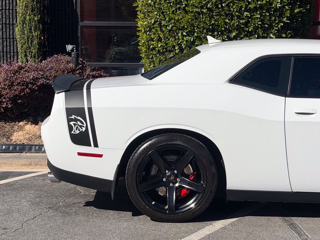 Used 2020 Dodge Challenger SRT Hellcat w/ Plus Package RWD image 22