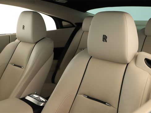 Used 2015 Rolls-Royce Wraith image 35