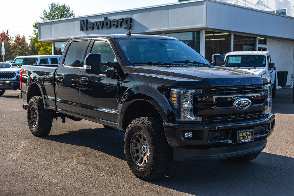 Used 2019 Ford F350 Lariat AWD/4WD image 6