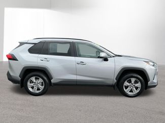 Used 2022 Toyota RAV4 XLE w/ Convenience Package AWD/4WD video 2