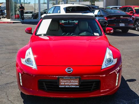 Used 2014 Nissan 370Z Touring w/ Navigation Package image 2