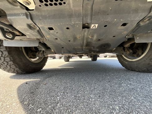 Used 2016 Toyota Land Cruiser image 54